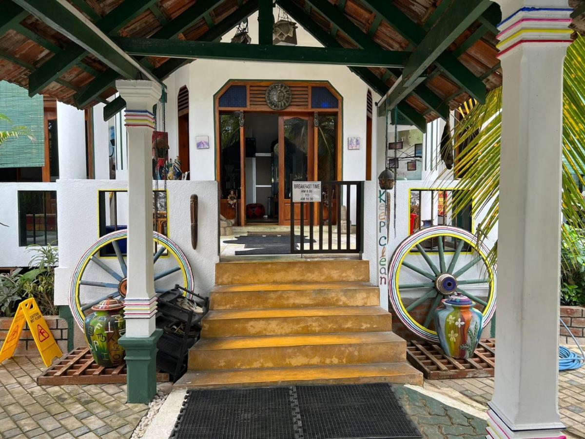 Frangipani Beach Villa Tangalle Buitenkant foto