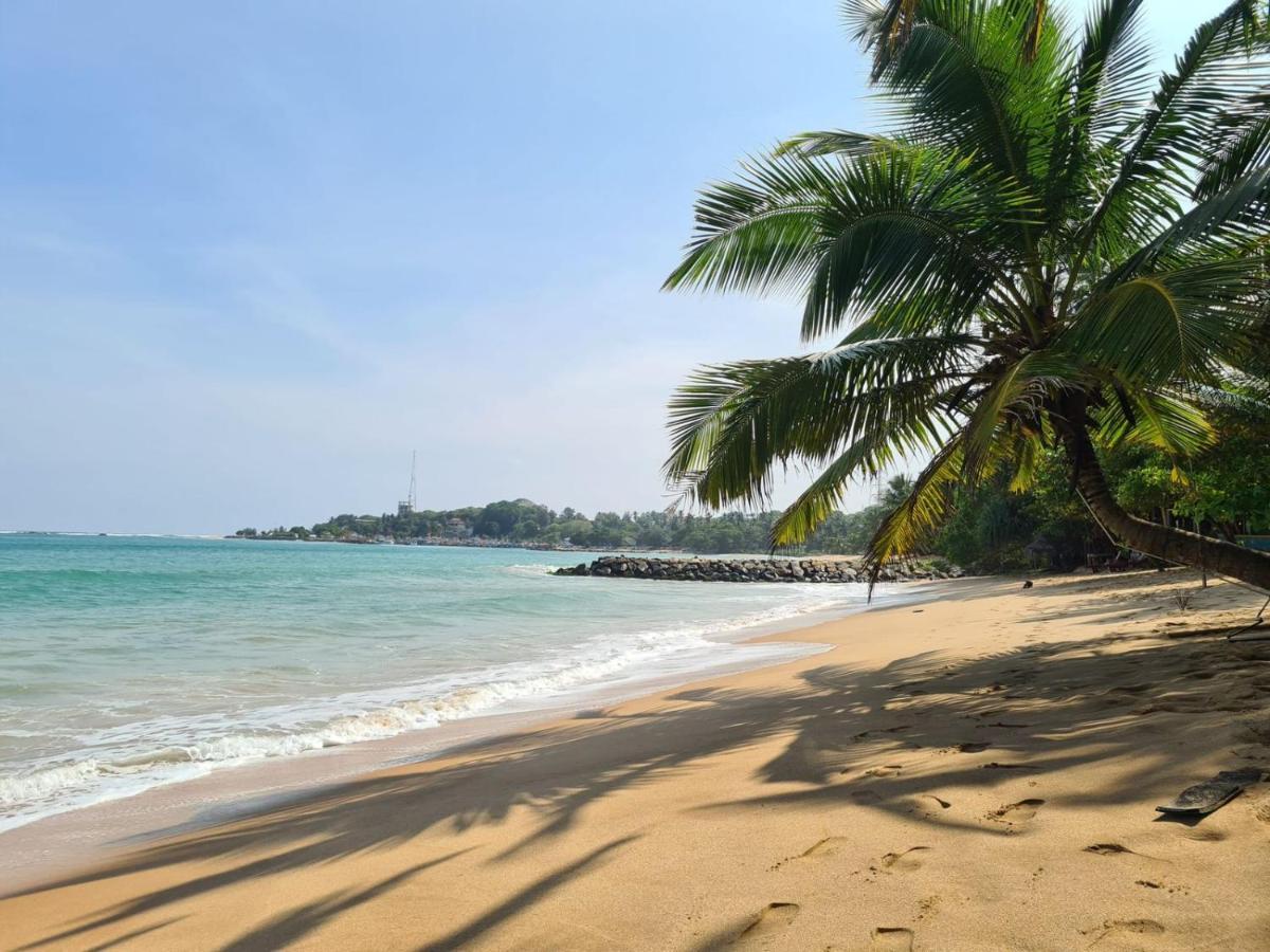 Frangipani Beach Villa Tangalle Buitenkant foto