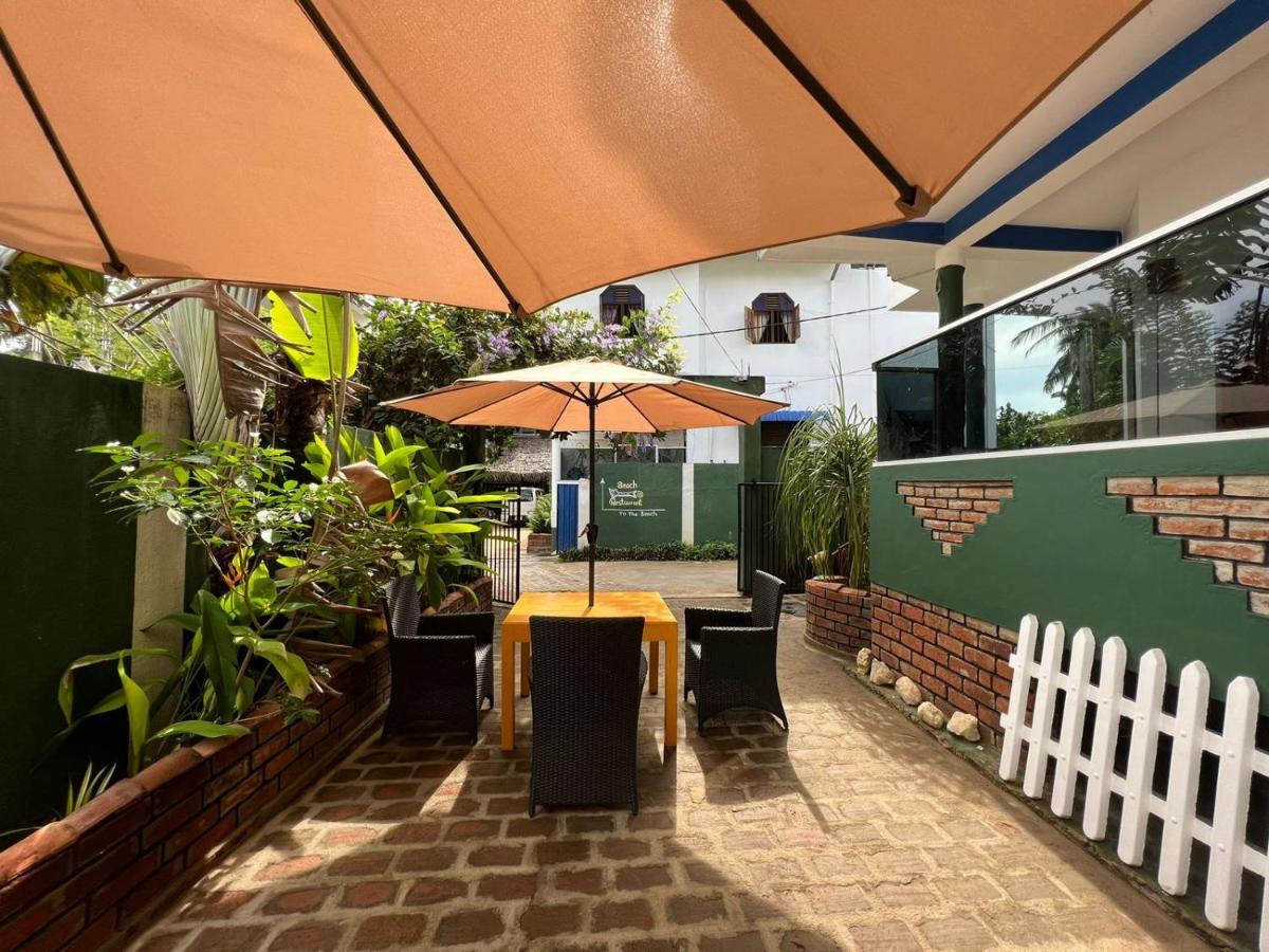 Frangipani Beach Villa Tangalle Buitenkant foto