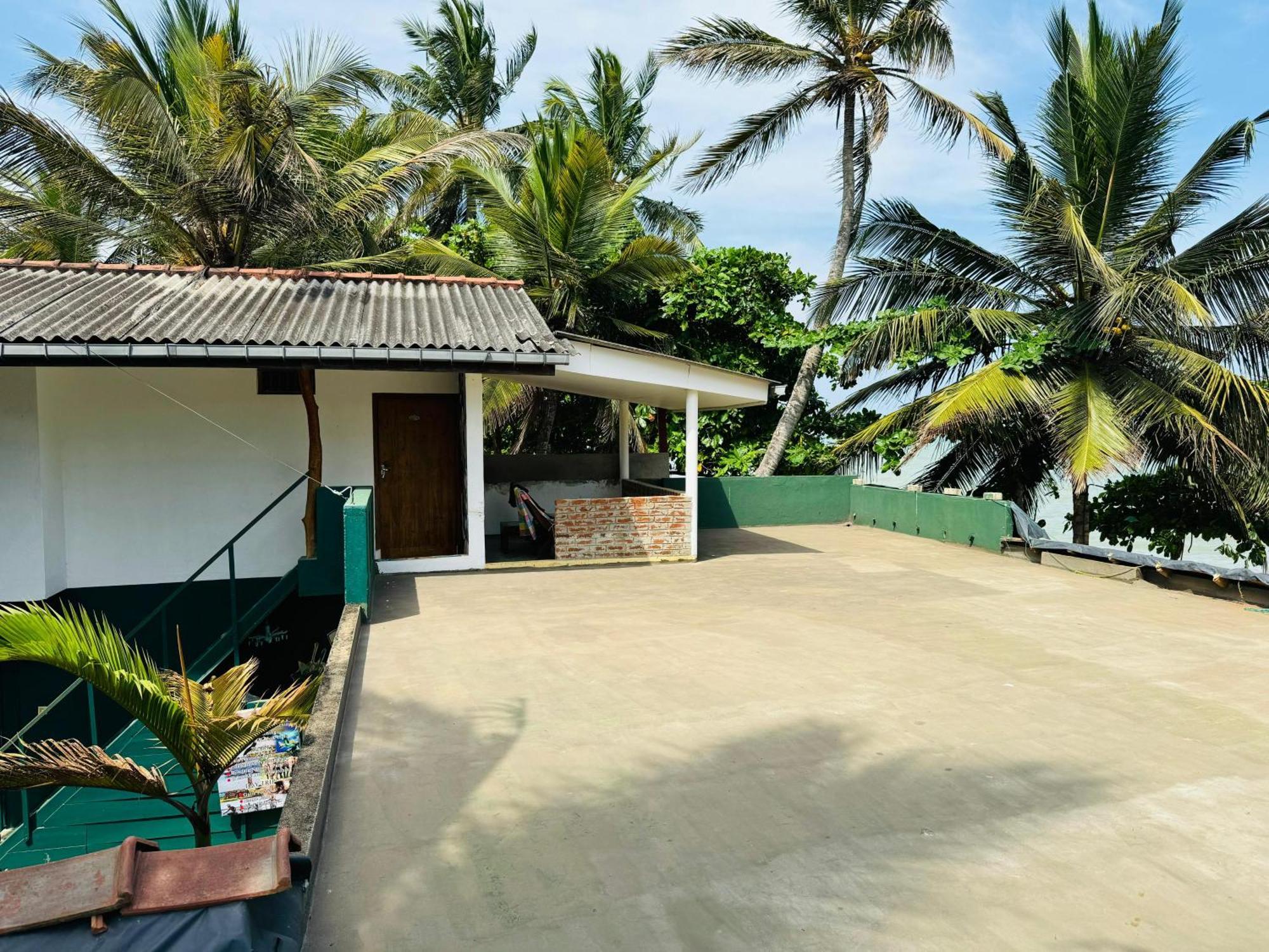 Frangipani Beach Villa Tangalle Buitenkant foto